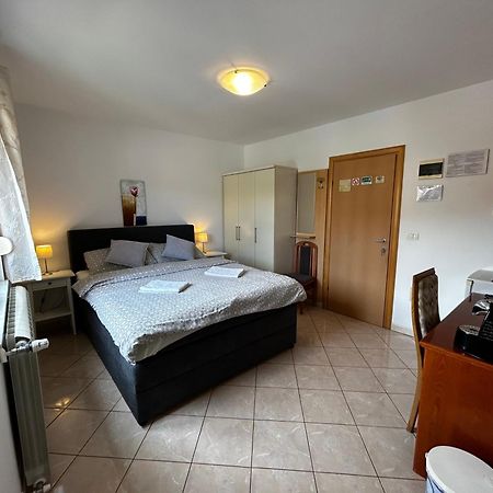 Guest House Gloria Novigrad  Luaran gambar